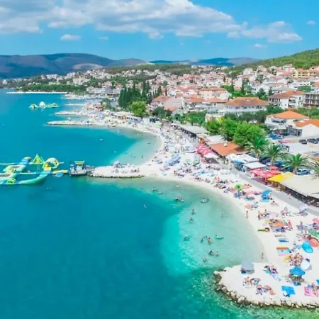 Amaris - With Sea View & Heated Swimming Pool At Ciovo Trogir