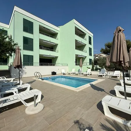 Lejlighed Amaris - With Sea View & Heated Swimming Pool At Ciovo