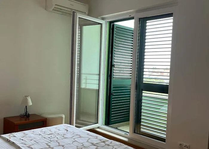Amaris - With Sea View & Heated Swimming Pool At Ciovo * トロギール