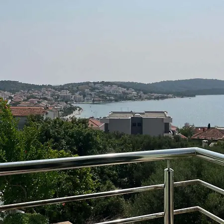 With Sea View & Swimming Pool At Ciovo - Amaris Apartamento
